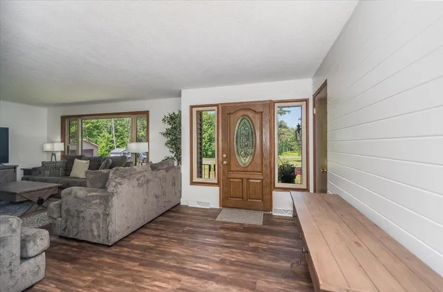 $495,000 | 9476 East Elm Road, Poplar, WI 54864