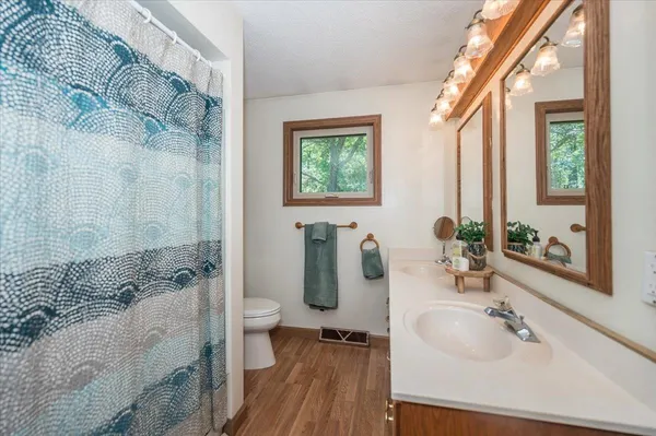 $495,000 | 9476 East Elm Road, Poplar, WI 54864