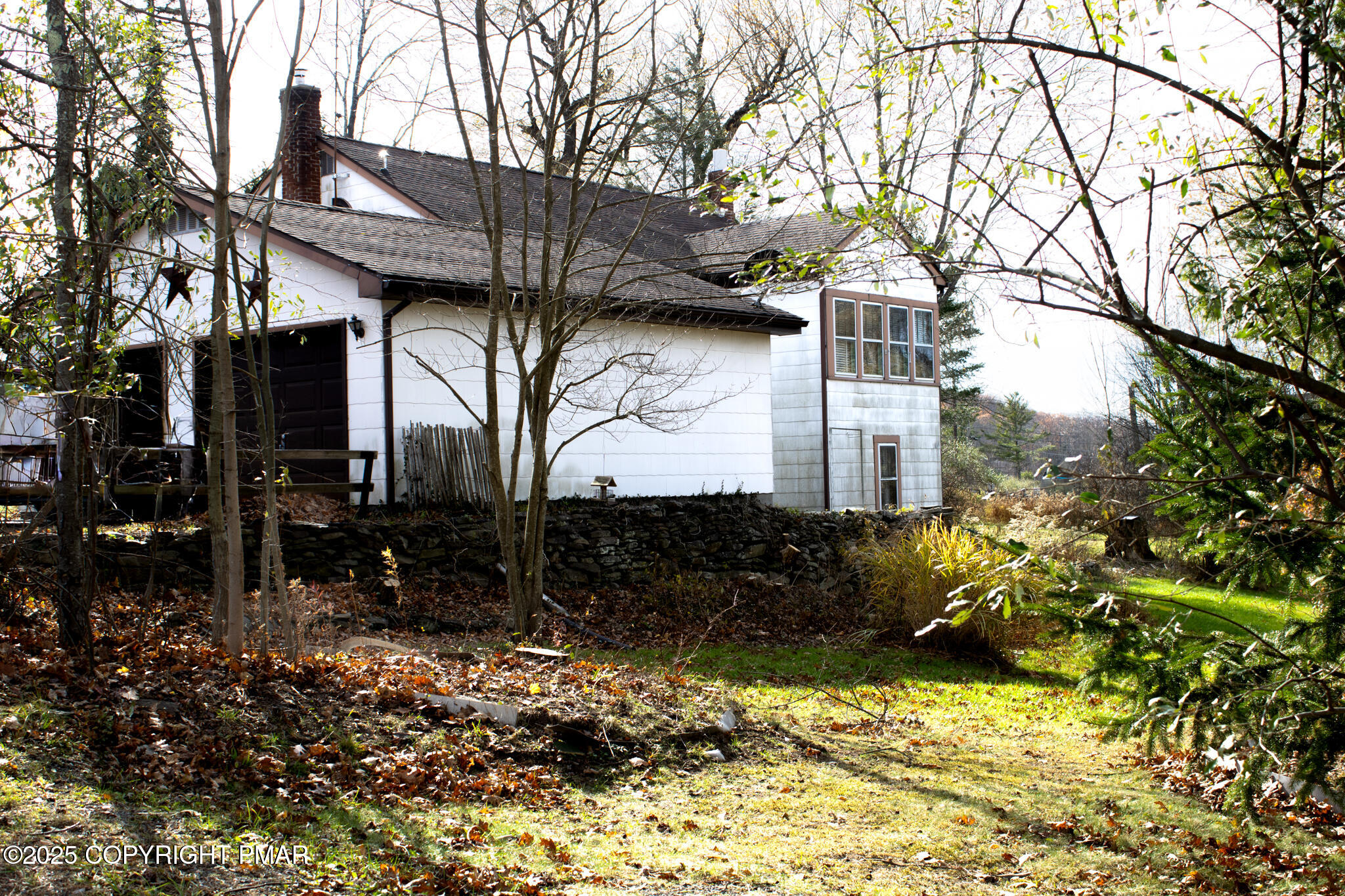 5 Gassen Road Honesdale, PA 18431 - Photo 4 of 15 a backyard of a house
