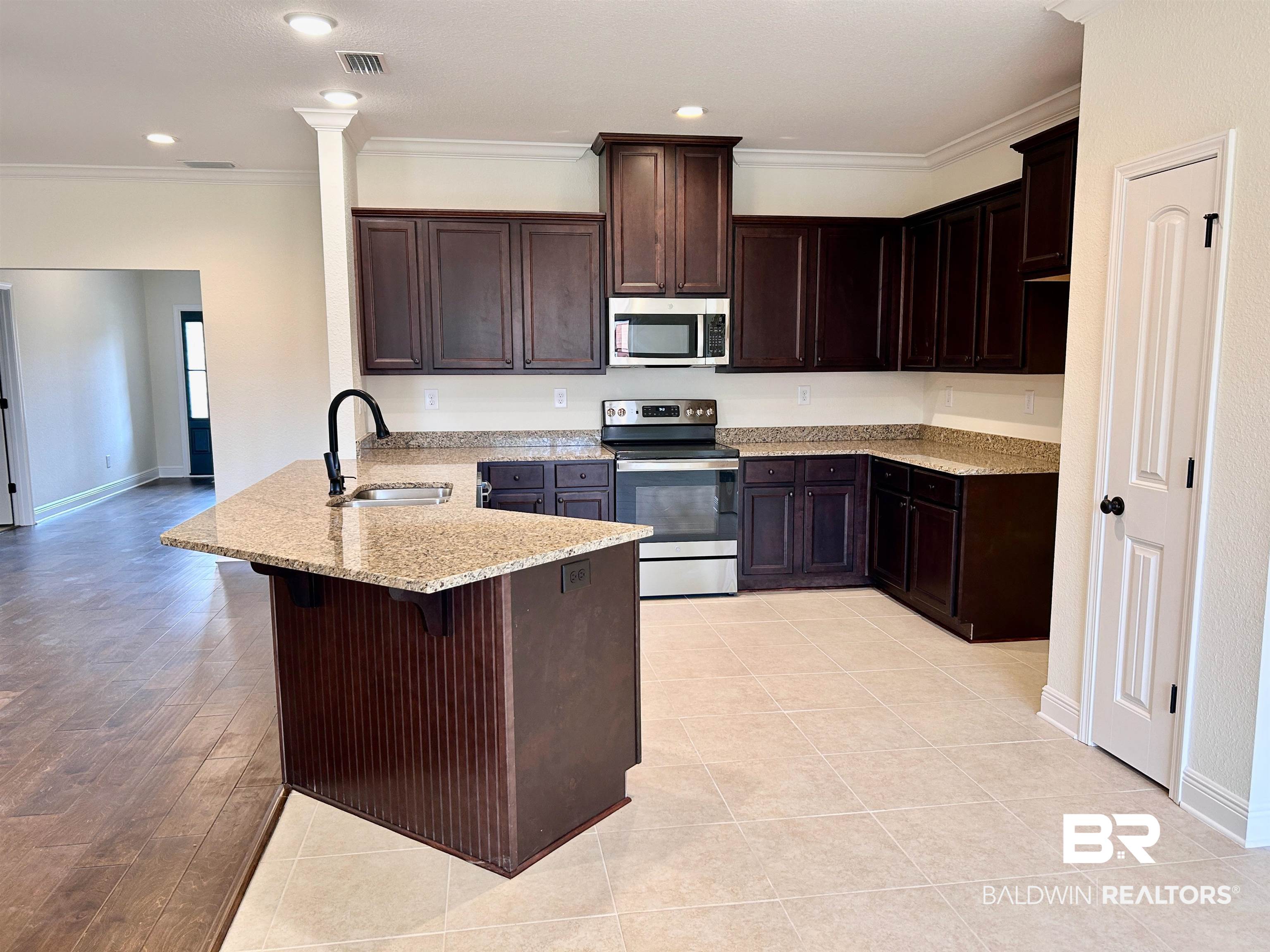 3290 Bellingrath Drive Foley, AL 36535 - Photo 3 of 12