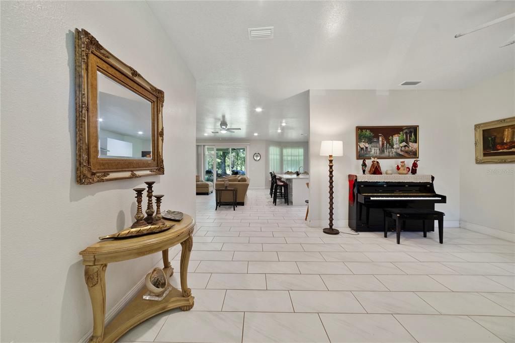 16626 Bearle Road Orlando, FL 32828 - Photo 4 of 19