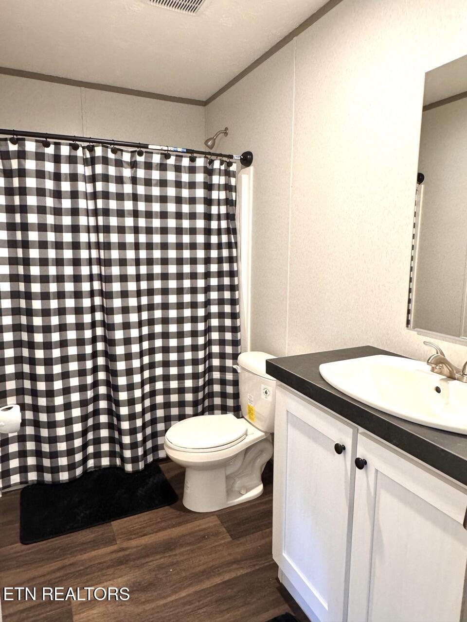 620 Pates Hill Road Mosheim, TN 37818 - Photo 30 of 51 Hall Bathroom