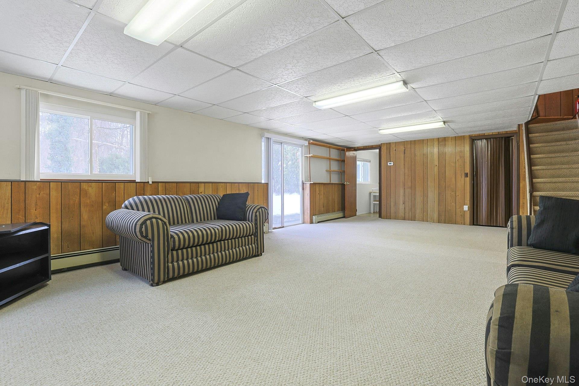 186 Rutledge Avenue Hawthorne, NY 10532 - Photo 21 of 38 Lower Level Family Room