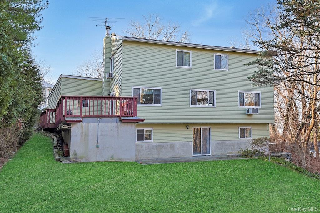 186 Rutledge Avenue Hawthorne, NY 10532 - Photo 29 of 38 Another View of Home