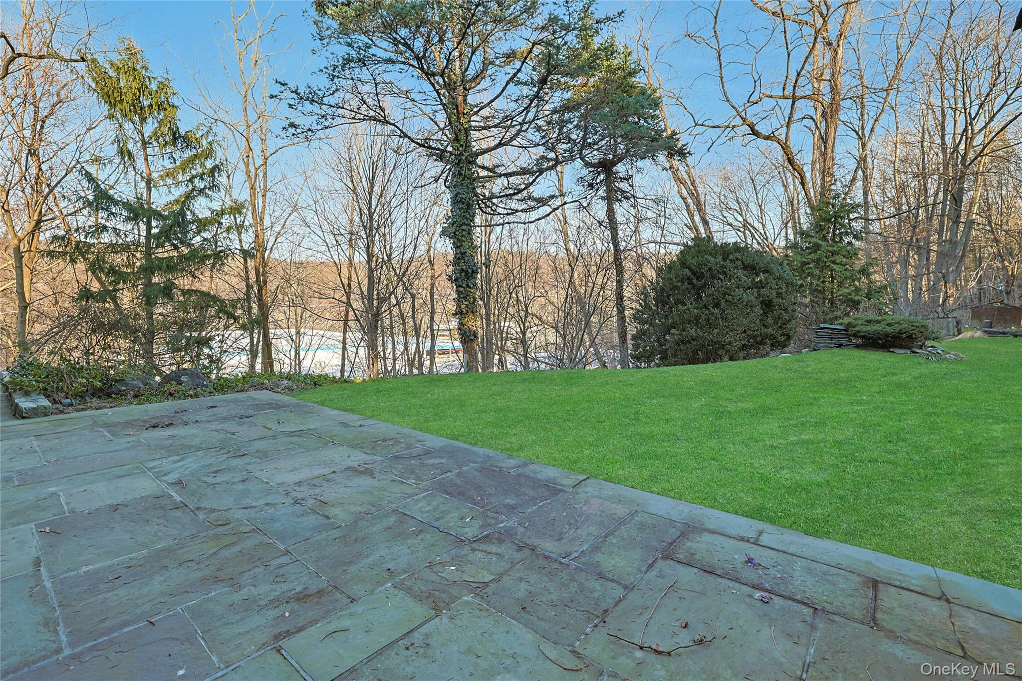 186 Rutledge Avenue Hawthorne, NY 10532 - Photo 34 of 38 Quiet Dead End Street