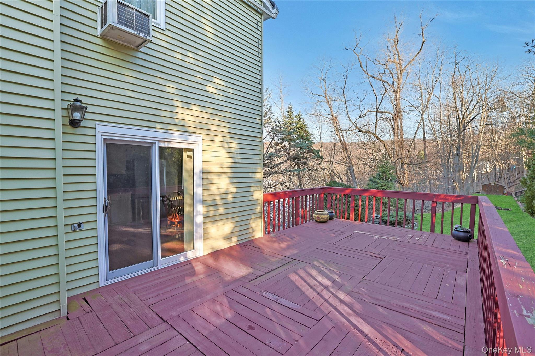 186 Rutledge Avenue Hawthorne, NY 10532 - Photo 9 of 38 Deck Off Kitchen