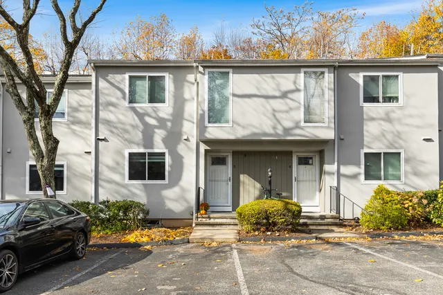 $569,000 | 48 Randall Avenue, Unit 3, Stamford, CT 06905