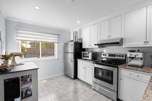 $569,000 | 48 Randall Avenue, Unit 3, Stamford, CT 06905