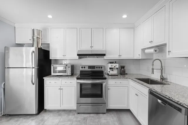 $569,000 | 48 Randall Avenue, Unit 3, Stamford, CT 06905