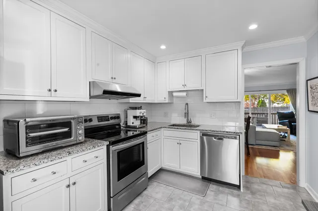 $569,000 | 48 Randall Avenue, Unit 3, Stamford, CT 06905