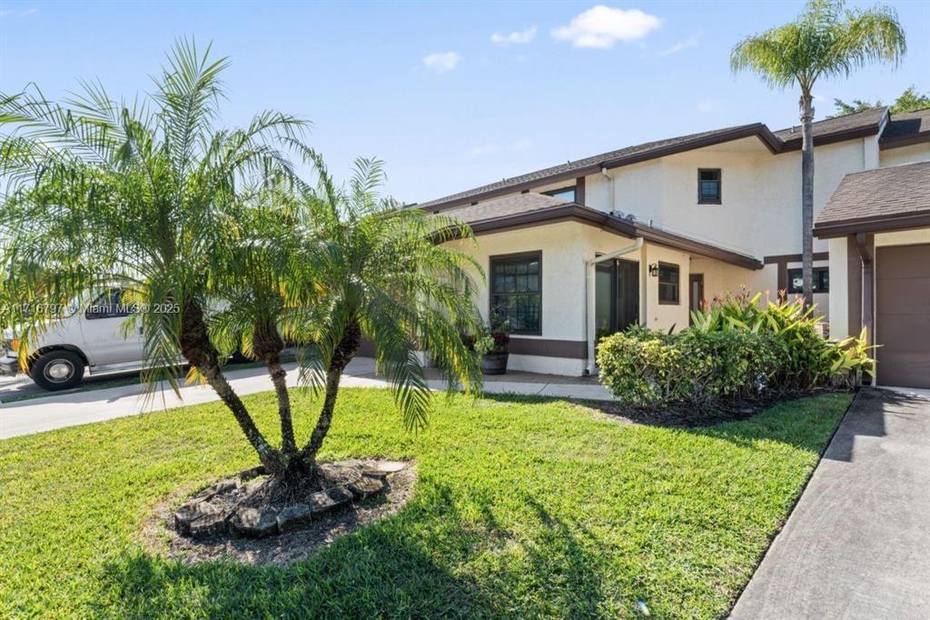 20929 Boca Ridge Drive West Boca Raton, FL 33428 - Photo 1 of 14 GetMedia (1)