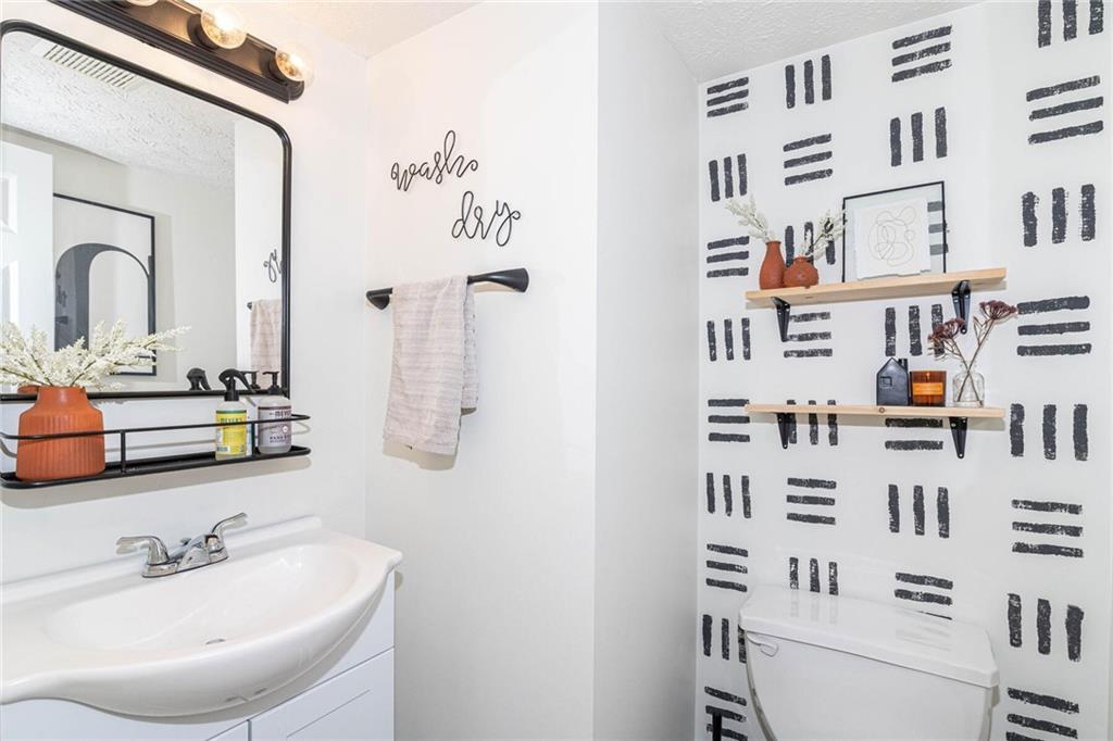 433 Zephyr Way Westfield, IN 46074 - Photo 15 of 36