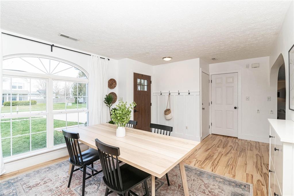 433 Zephyr Way Westfield, IN 46074 - Photo 9 of 36