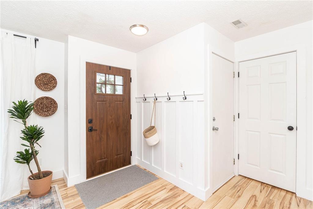 433 Zephyr Way Westfield, IN 46074 - Photo 10 of 36