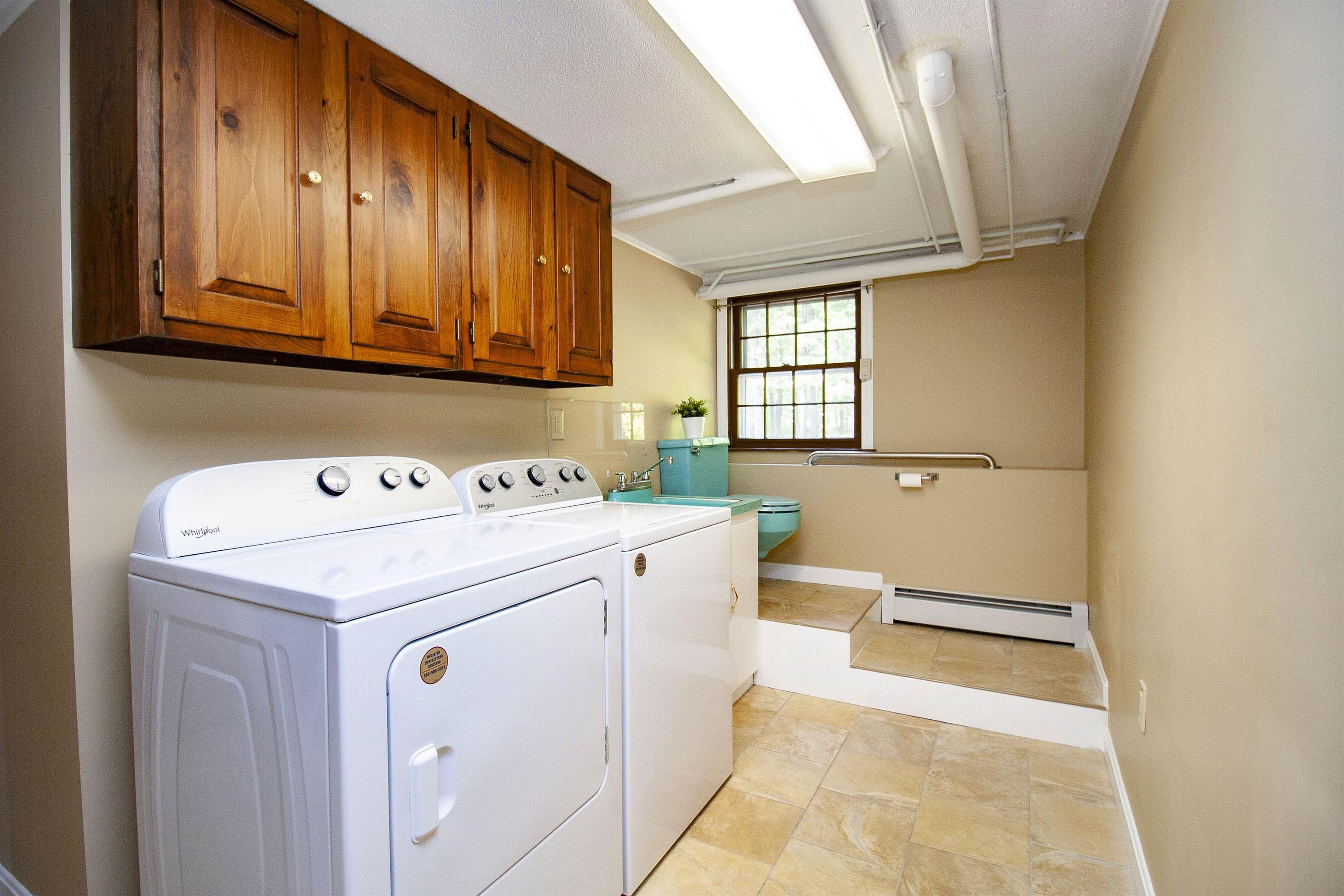 8 Hazen Road Bedford, NH 03110 - Photo 29 of 40 Gallery Image 29
