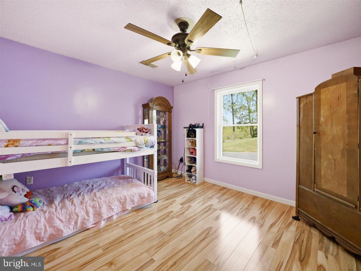 2915 Fry Road Jefferson, MD 21755 - Photo 15 of 61 3rd Bedroom