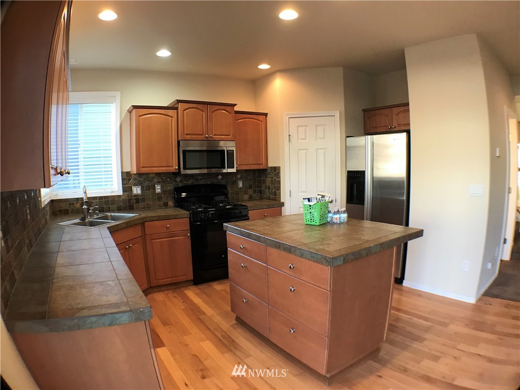 7124 Radius Loop Southeast Lacey, WA 98513 - Photo 11 of 22 Gallery Image 11