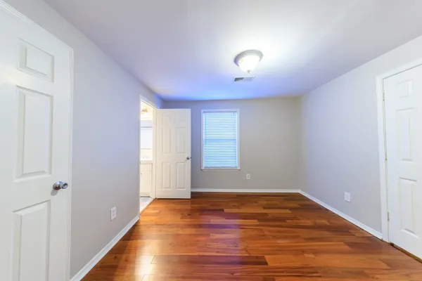 $2,300 | 891 West Sharpe Avenue, Nashville, TN 37206