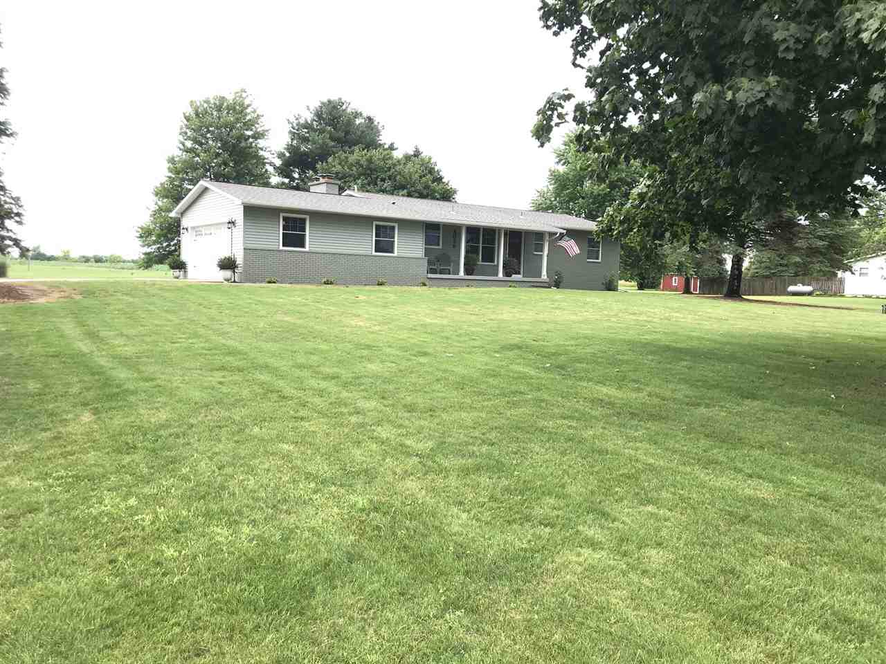 8029 East Prior Road Durand, MI 48429 - Photo 3 of 30 50019568-3.JPG