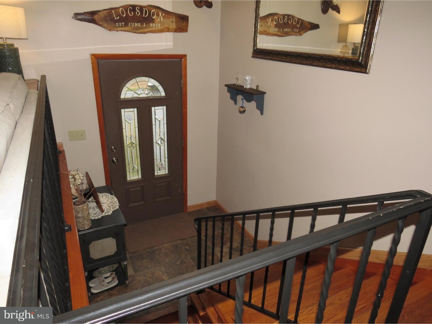 32 Long Stretch Road Pine Grove, PA 17963 - Photo 14 of 25 Foyer