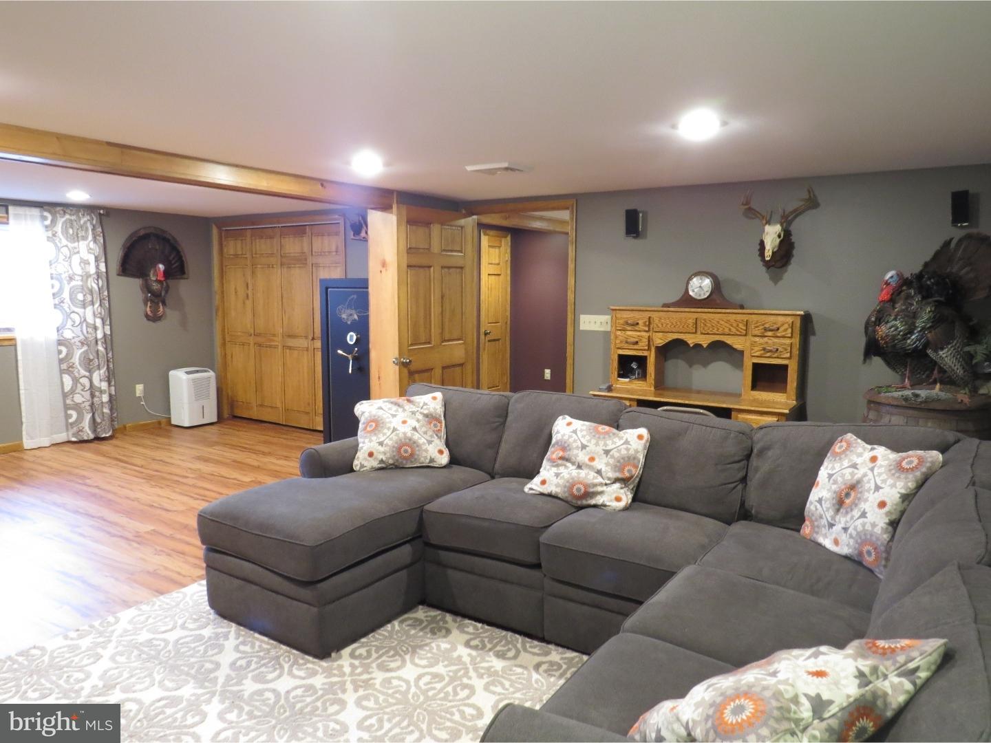 32 Long Stretch Road Pine Grove, PA 17963 - Photo 10 of 25 Family Room