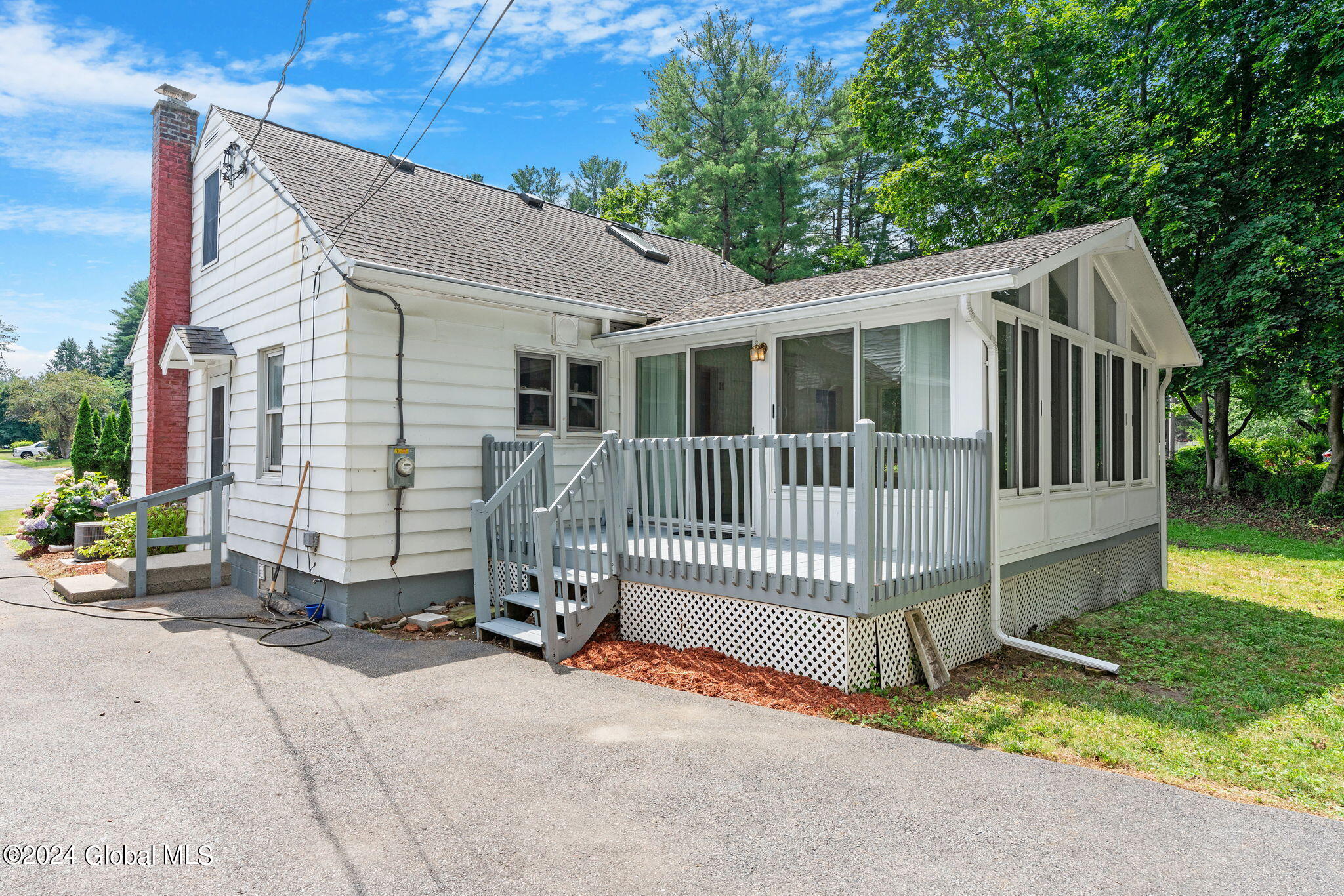21 Fletcher Road Guilderland, NY 12203 - Photo 4 of 43 45-web-or-mls-21-fletcher-rd
