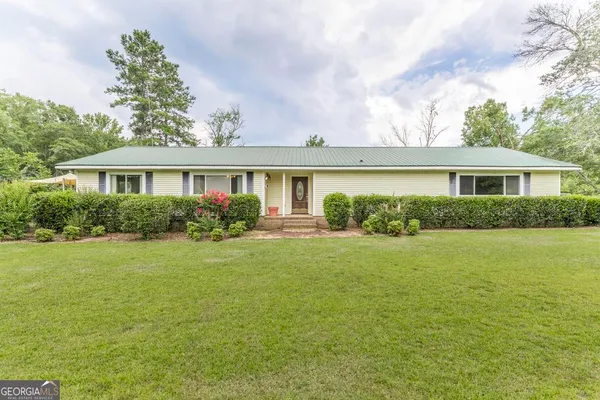 $270,000 | 184 Davis Road, Knoxville, GA 31050