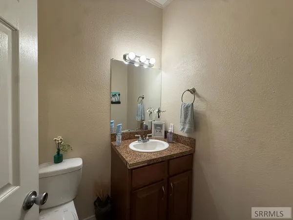 $195,000 | 1780 Whispering Pines Drive, Idaho Falls, ID 83401