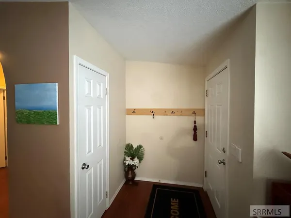 $195,000 | 1780 Whispering Pines Drive, Idaho Falls, ID 83401