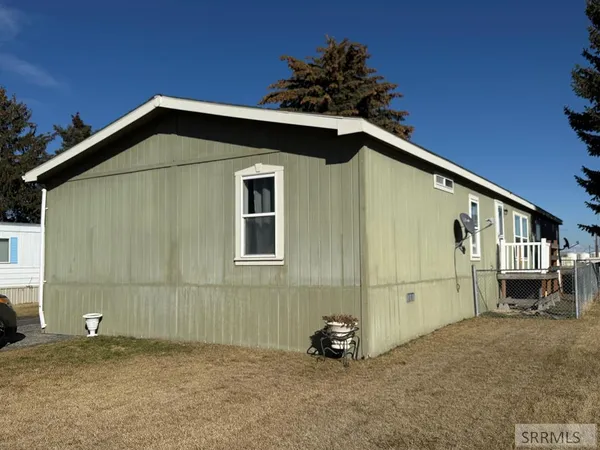 $195,000 | 1780 Whispering Pines Drive, Idaho Falls, ID 83401
