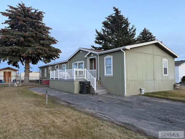 $195,000 | 1780 Whispering Pines Drive, Idaho Falls, ID 83401