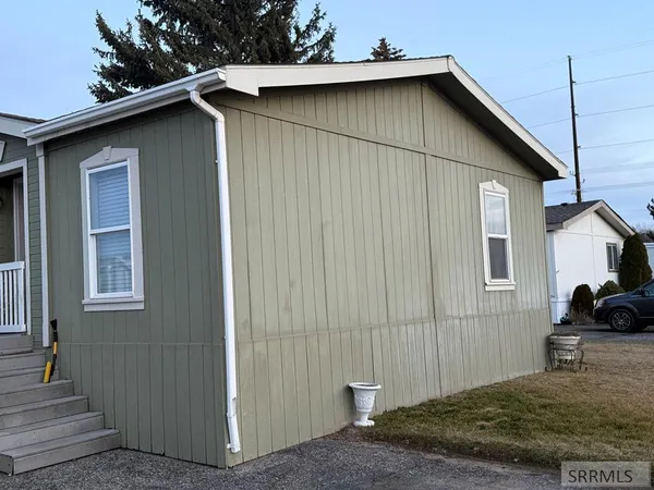 $195,000 | 1780 Whispering Pines Drive, Idaho Falls, ID 83401