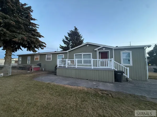 $195,000 | 1780 Whispering Pines Drive, Idaho Falls, ID 83401