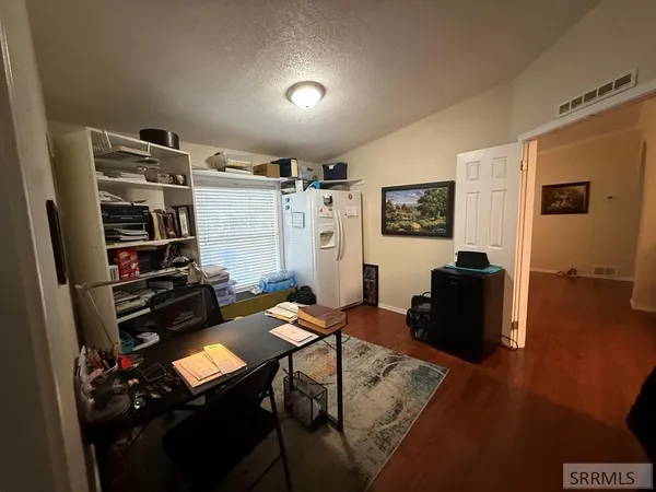 $195,000 | 1780 Whispering Pines Drive, Idaho Falls, ID 83401