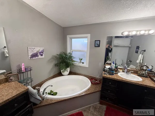 $195,000 | 1780 Whispering Pines Drive, Idaho Falls, ID 83401