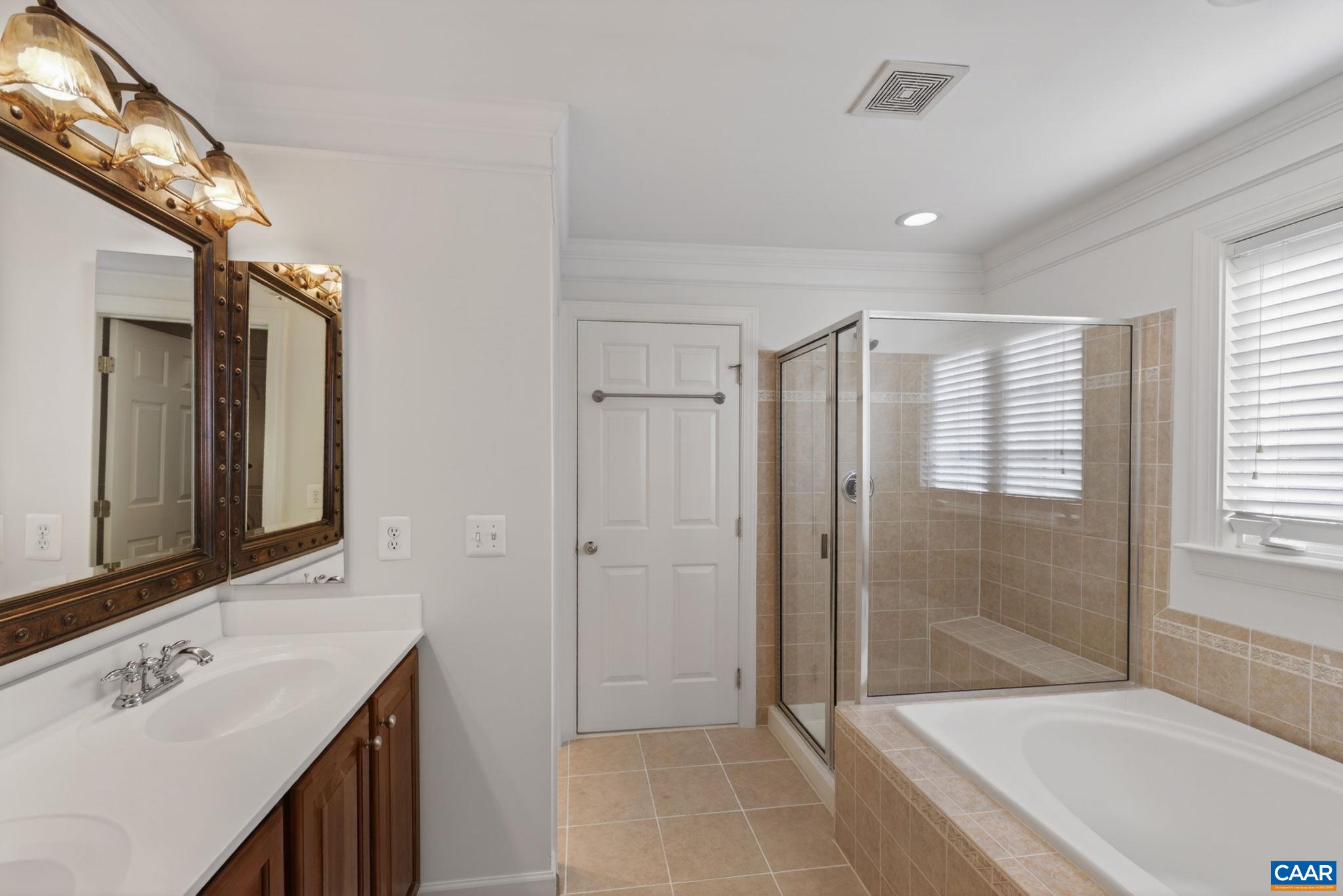 64 Blue Ridge Terrace Zion Crossroads, VA 22942 - Photo 14 of 51 Primary Full Bathroom