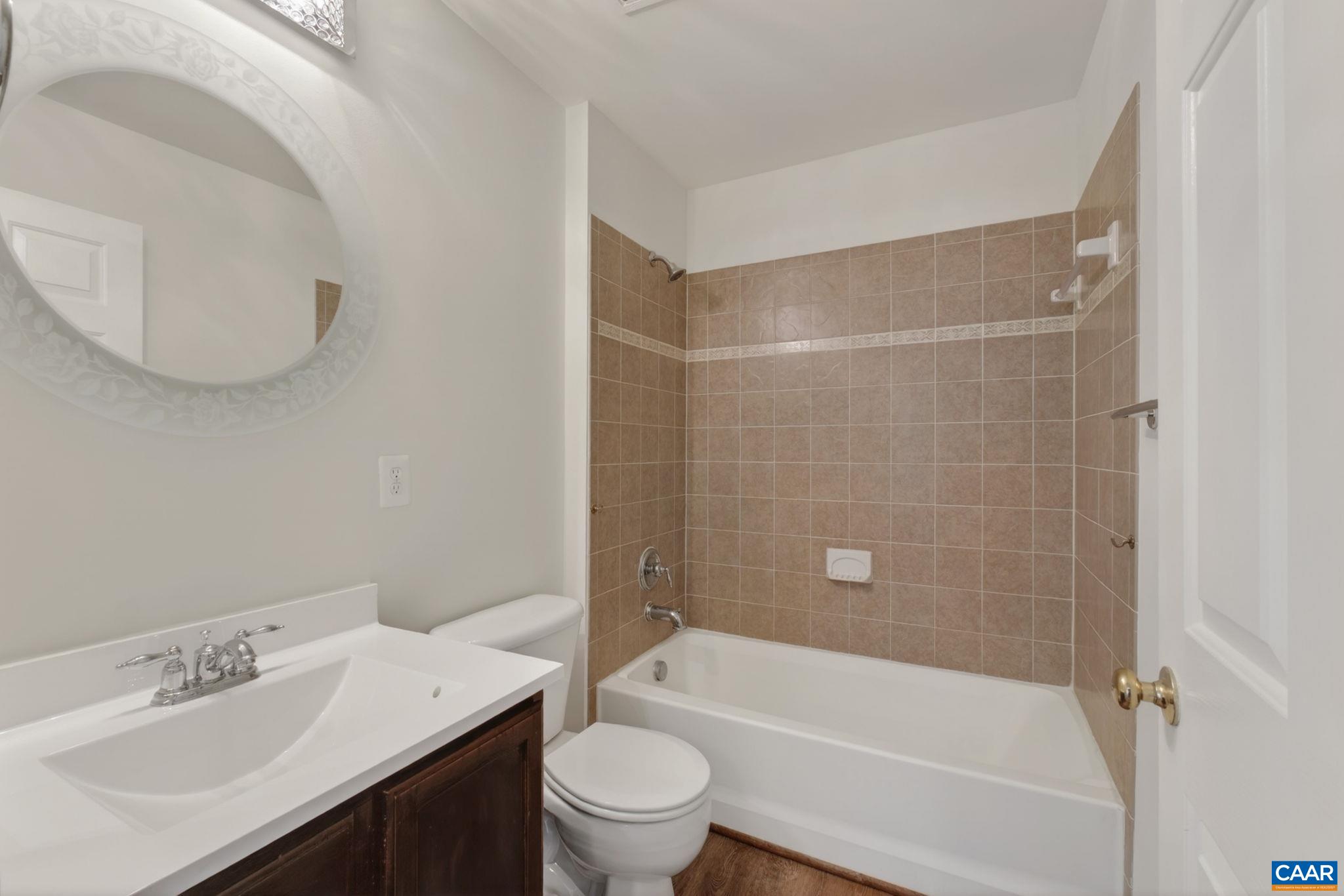64 Blue Ridge Terrace Zion Crossroads, VA 22942 - Photo 17 of 51 Second Full Bathroom
