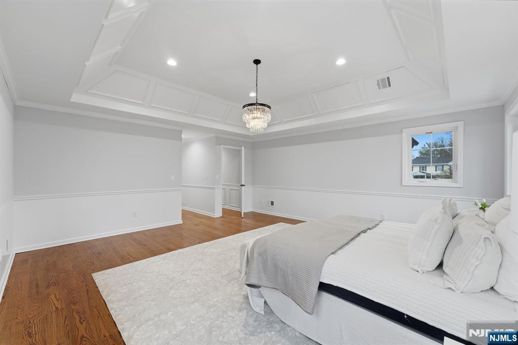188 Edwards Road Parsippany, NJ 07054 - Photo 22 of 41 a bed room with a bed