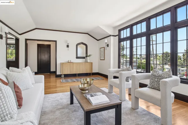 $1,220,000 | 2900 Sheffield Avenue, Oakland, CA 94602
