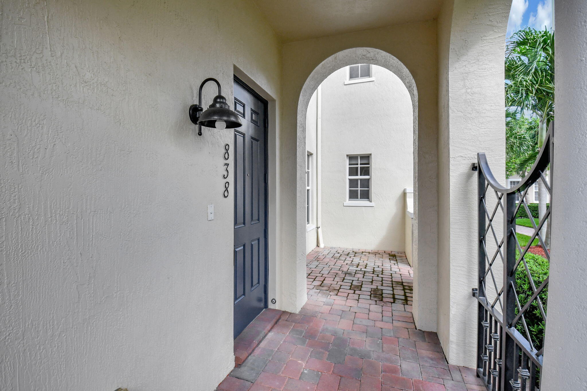 838 Northwest 83rd Lane Boca Raton, FL 33487 - Photo 7 of 68 7-web-or-mls-DSC_9244