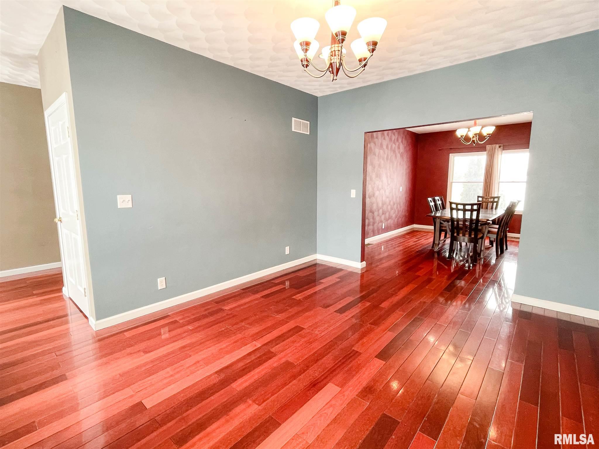 1801 Remington Road Pekin, IL 61554 - Photo 11 of 50 Gallery Image 11