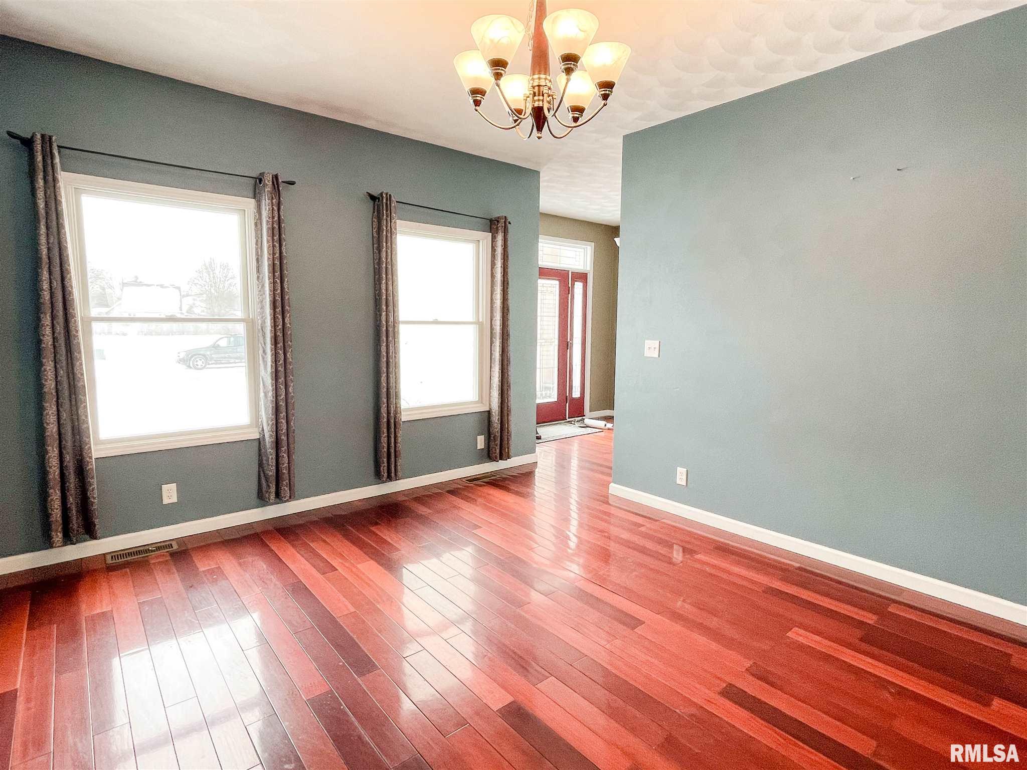 1801 Remington Road Pekin, IL 61554 - Photo 12 of 50 Gallery Image 12