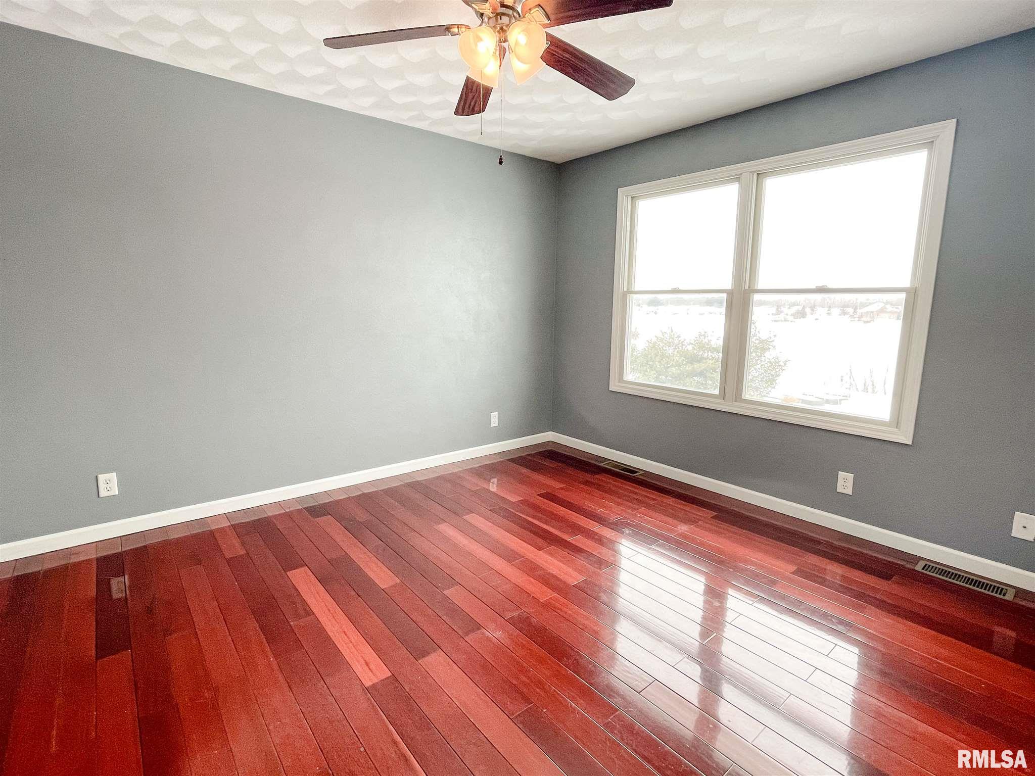 1801 Remington Road Pekin, IL 61554 - Photo 28 of 50 Gallery Image 28
