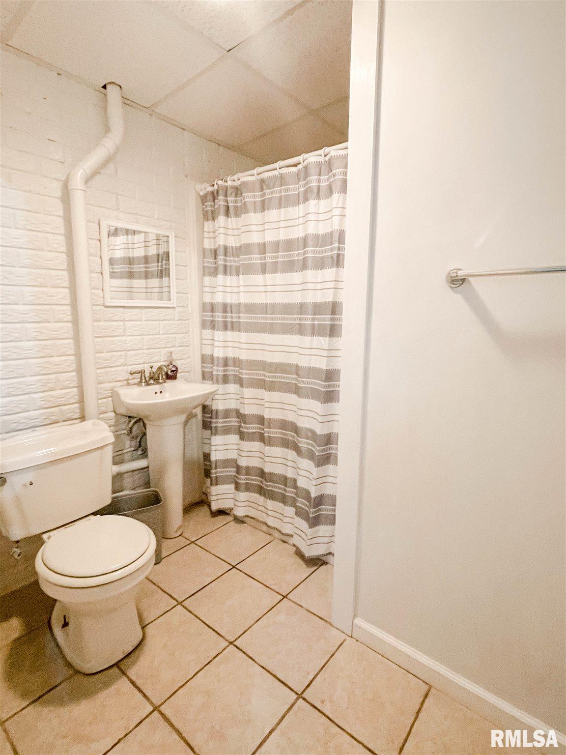 1801 Remington Road Pekin, IL 61554 - Photo 47 of 50 Gallery Image 47