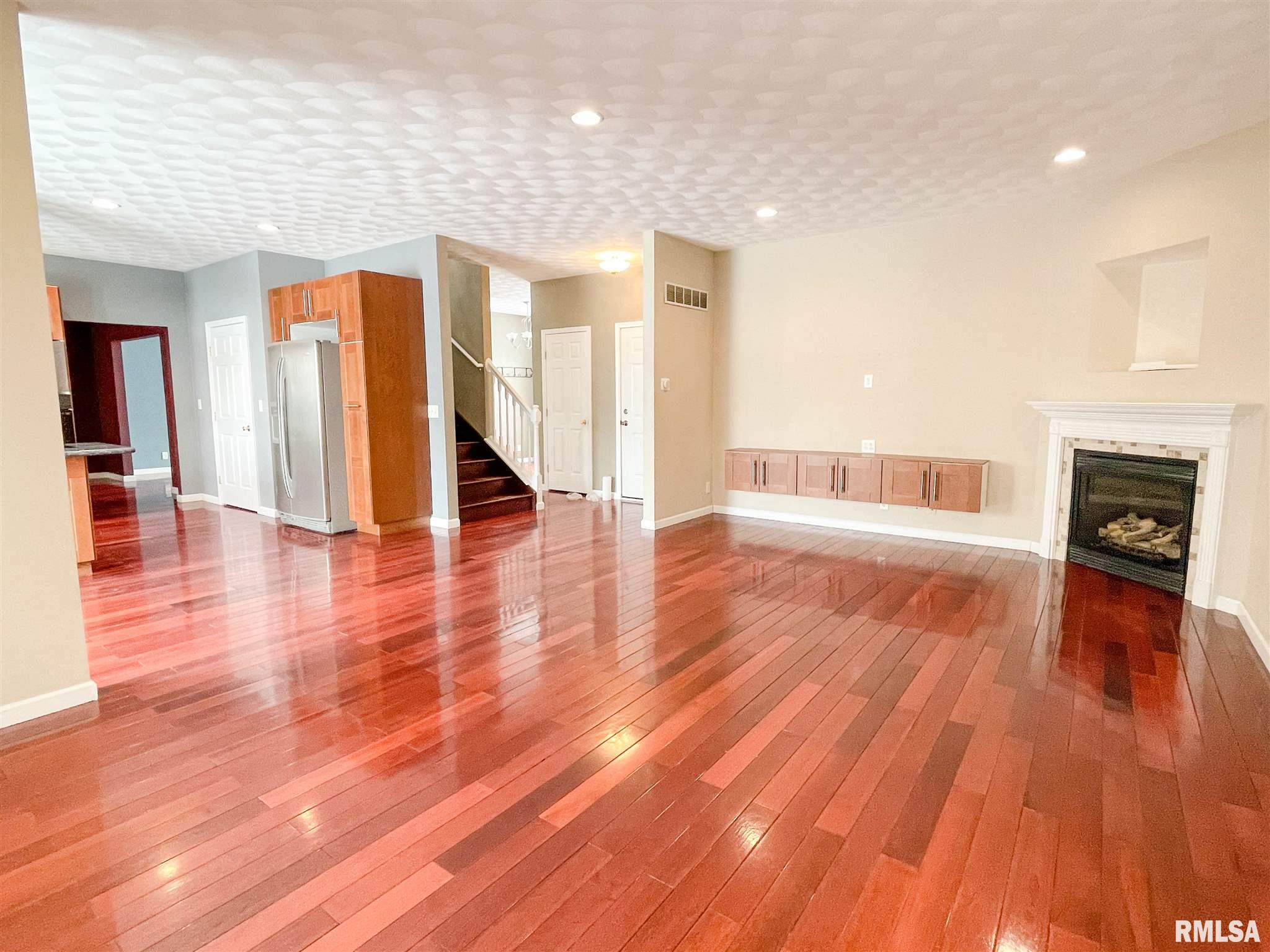 1801 Remington Road Pekin, IL 61554 - Photo 5 of 50 Gallery Image 5