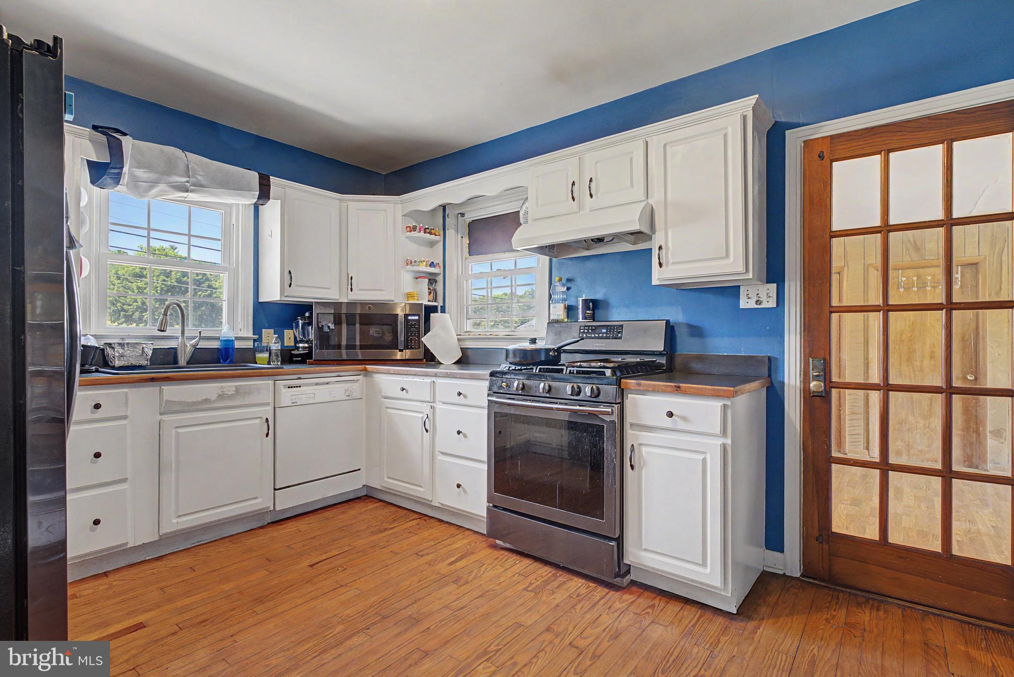 342 West Old Cross Road New Market, VA 22844 - Photo 9 of 22 Kitchen