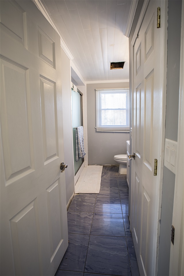 2 Forest Street Derry, NH 03038 - Photo 8 of 26 Gallery Image 8