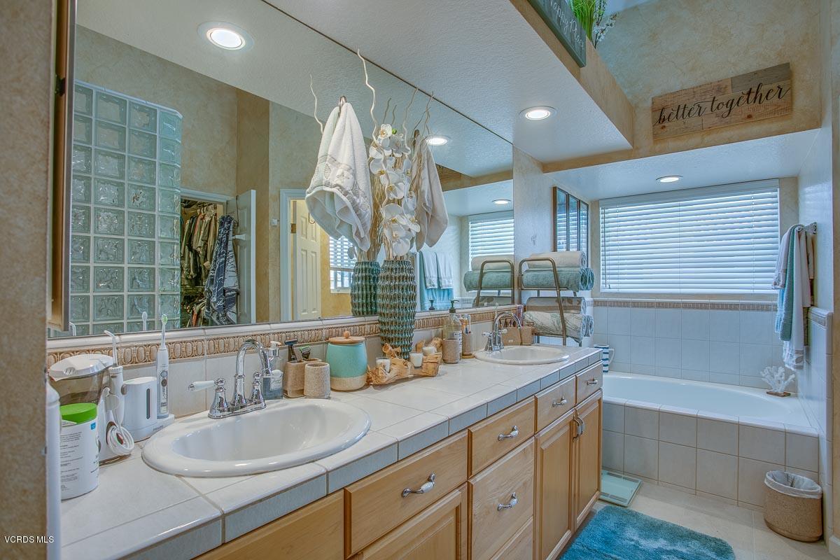 6063 Buffalo Street Simi Valley, CA 93063 - Photo 26 of 42 6063Buffalo-43