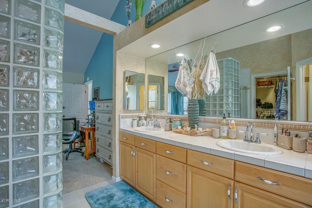 6063 Buffalo Street Simi Valley, CA 93063 - Photo 27 of 42 6063Buffalo-44