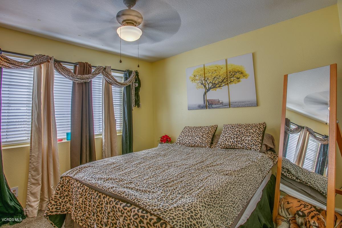 6063 Buffalo Street Simi Valley, CA 93063 - Photo 29 of 42 6063Buffalo-37